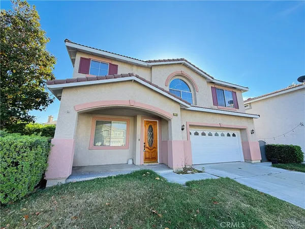 $3,600 | 5793 Oakdale Lane, Fontana, CA 92336