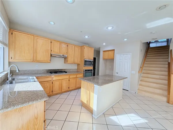 $3,600 | 5793 Oakdale Lane, Fontana, CA 92336