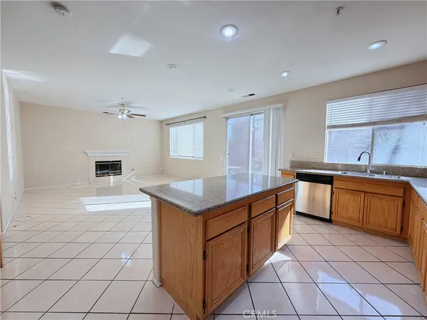 $3,600 | 5793 Oakdale Lane, Fontana, CA 92336