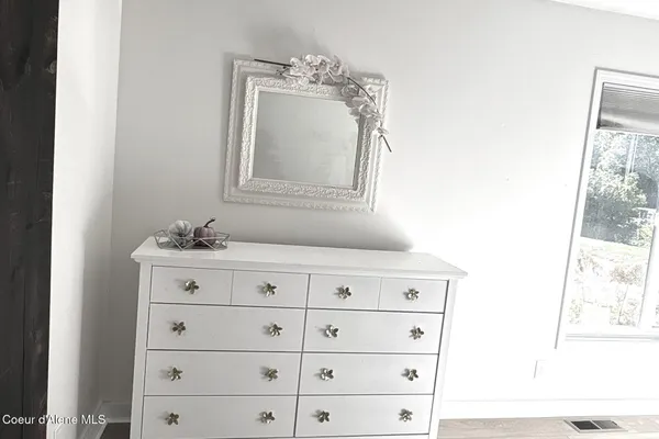 $785,000 | 611 Ponder Point Drive, Sandpoint, ID 83864