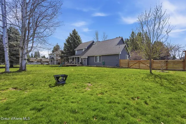 $785,000 | 611 Ponder Point Drive, Sandpoint, ID 83864