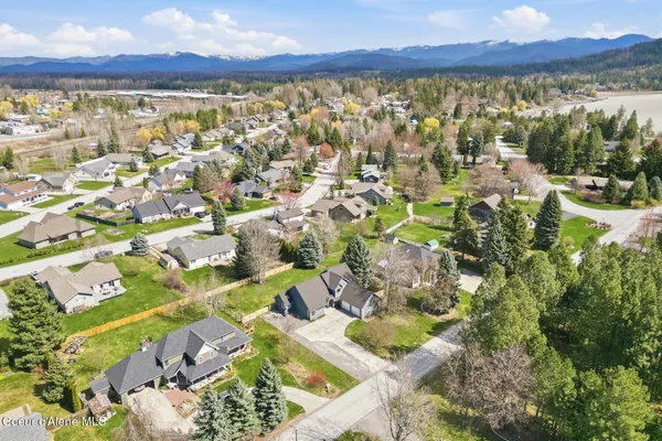 $785,000 | 611 Ponder Point Drive, Sandpoint, ID 83864