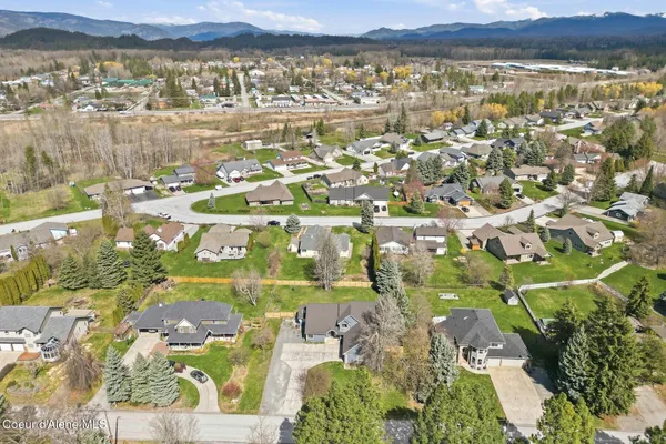 $785,000 | 611 Ponder Point Drive, Sandpoint, ID 83864