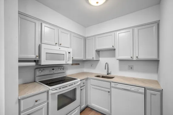 $715,000 | 127 40th Street, Unit 1F, Sea Isle City, NJ 08243