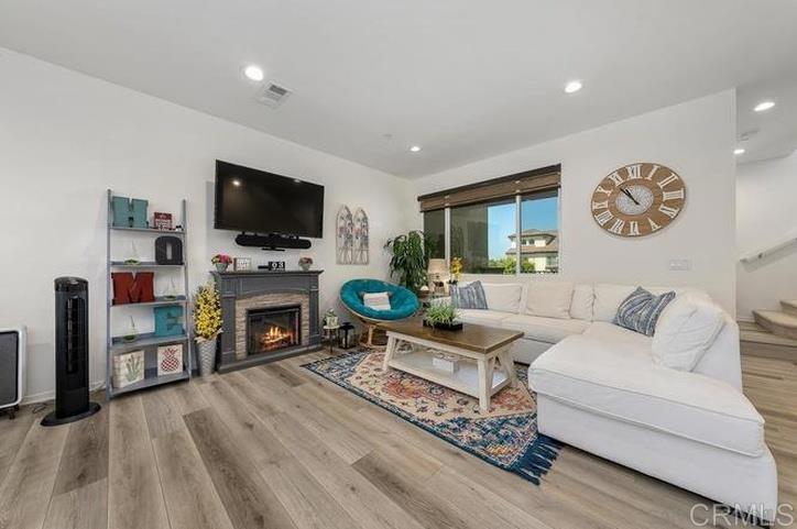 1404 Santa Victoria Road, Unit 3 Chula Vista, CA 91913 - Photo 5 of 22 Gallery Image 5