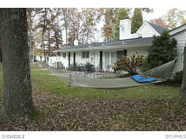 2350 Winterfield Road Midlothian, VA 23113 - Photo 13 of 13 a front view of a house with garden