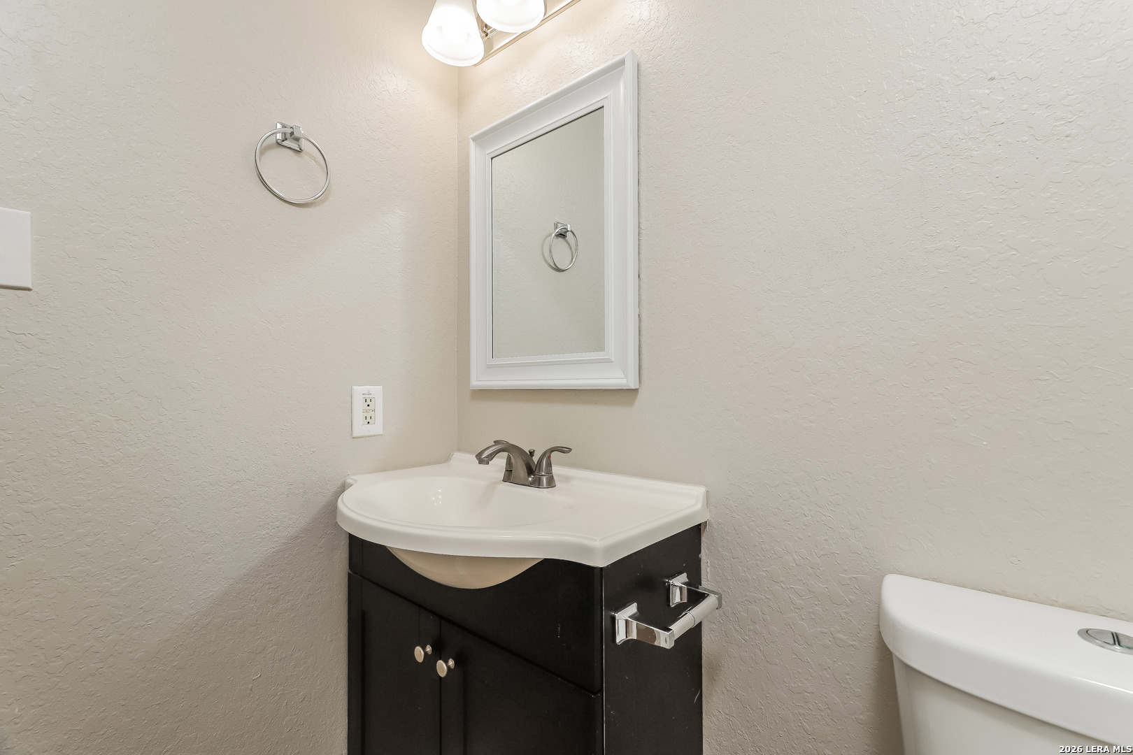 6702 Highland Grass Converse, TX 78109 - Photo 3 of 15