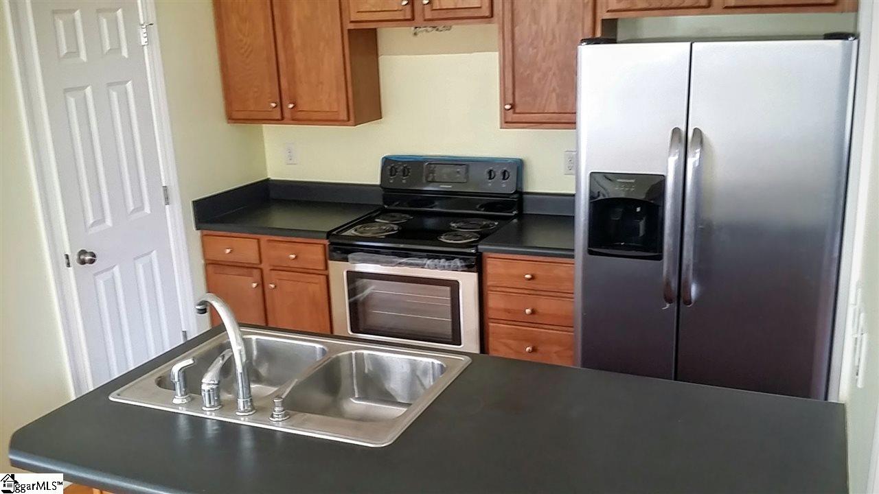 703 Anderson Road Greenville, SC 29601 - Photo 13 of 33 Gallery Image 13