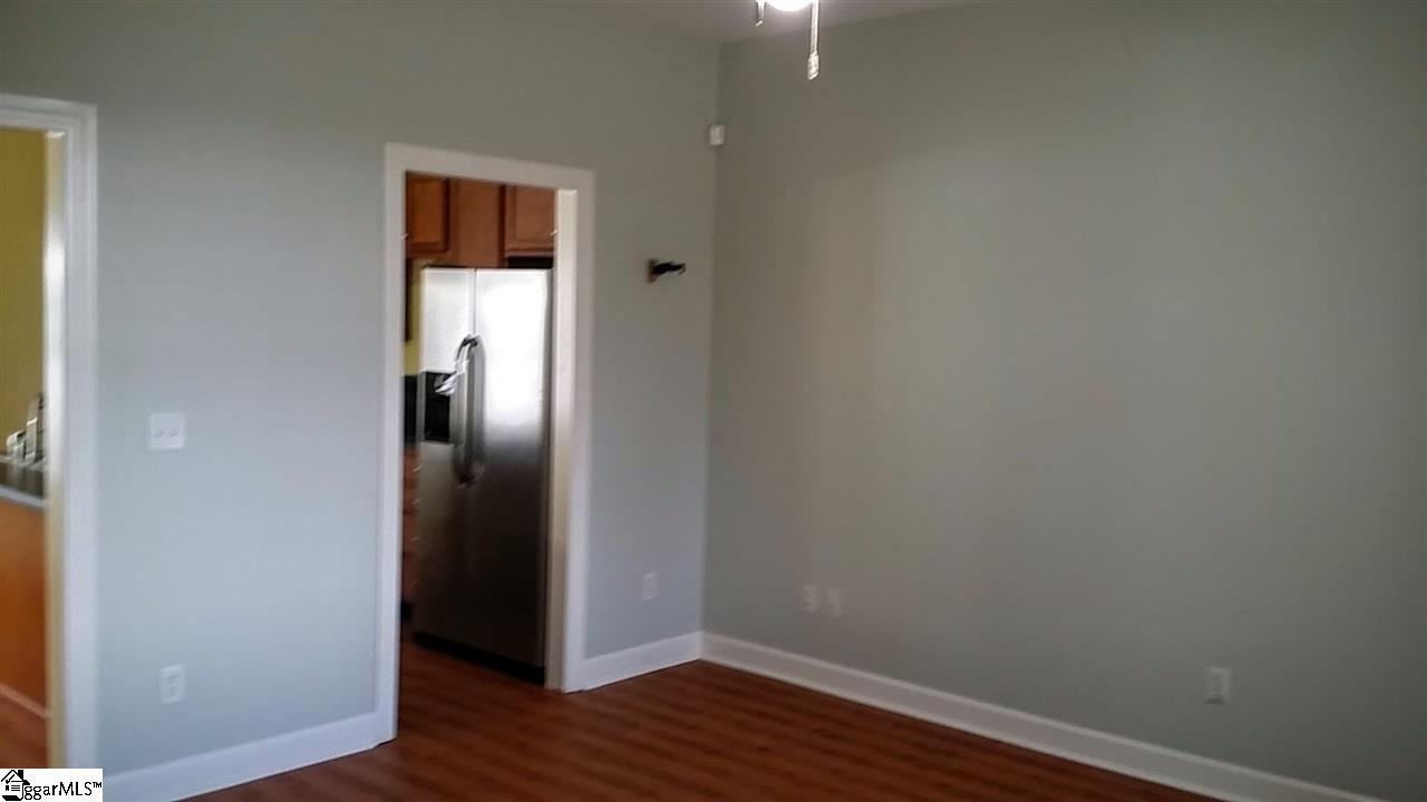 703 Anderson Road Greenville, SC 29601 - Photo 6 of 33 Gallery Image 6