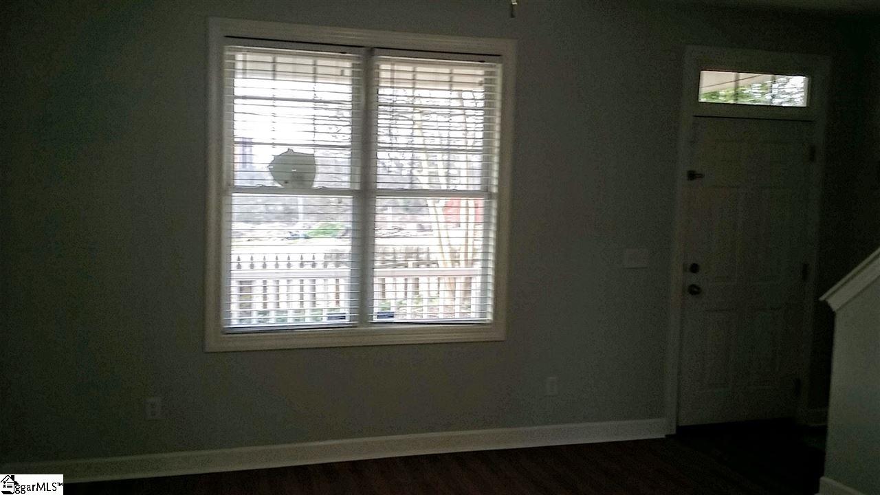 703 Anderson Road Greenville, SC 29601 - Photo 7 of 33 Gallery Image 7