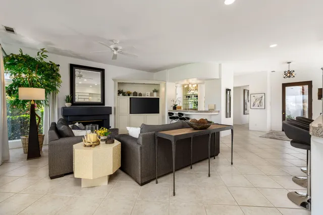 a view of a kitchen and dining room