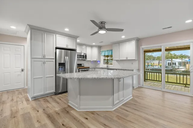 $484,900 | 402 Chippendale Lane, Bonneau, SC 29431