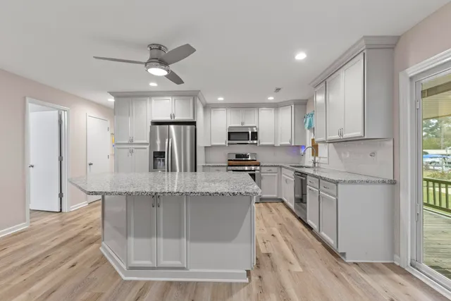 $469,900 | 402 Chippendale Lane, Bonneau, SC 29431