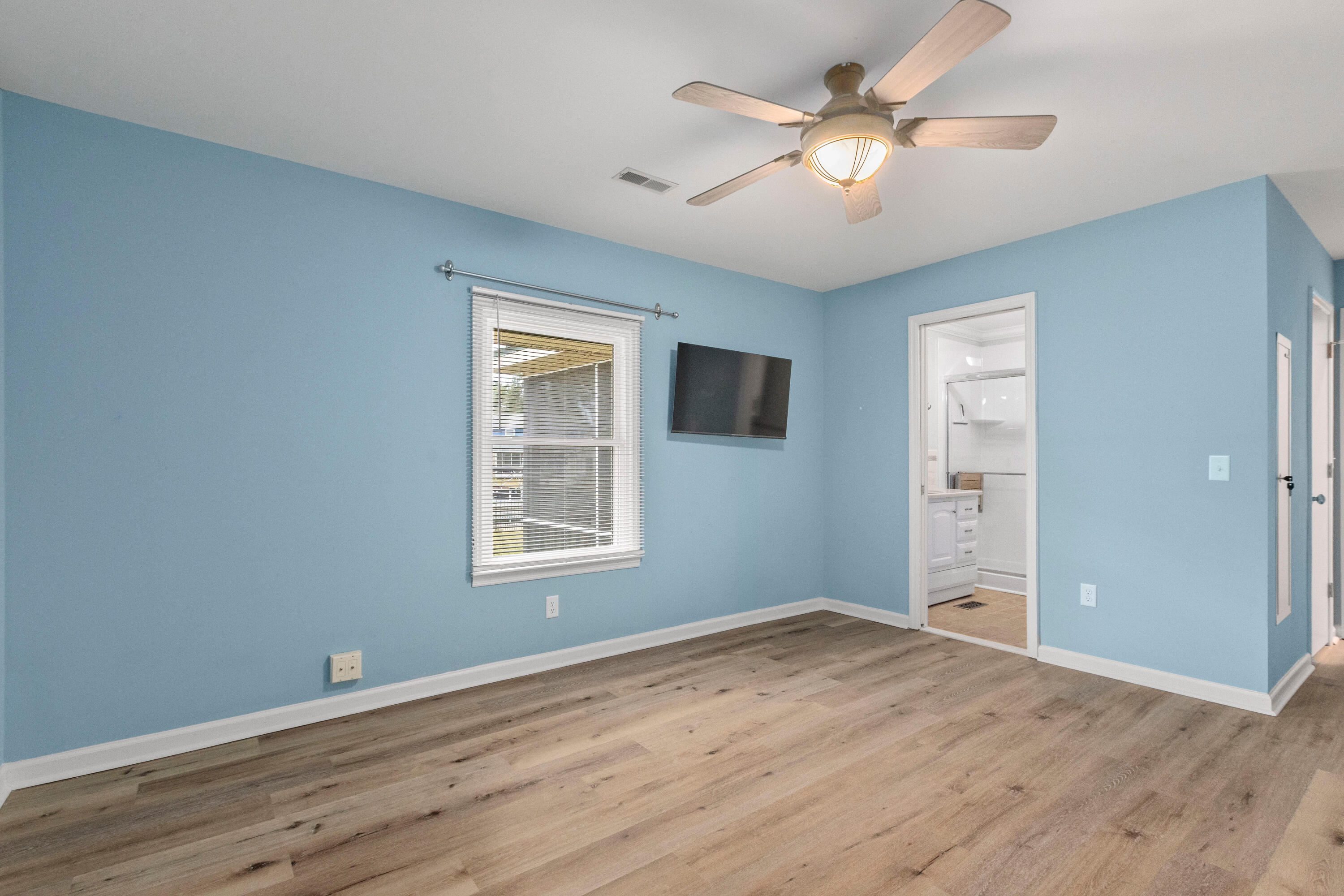 402 Chippendale Lane Bonneau, SC 29431 - Photo 35 of 62 402ChippendaleLn-CasaVerdeMediaLLC29