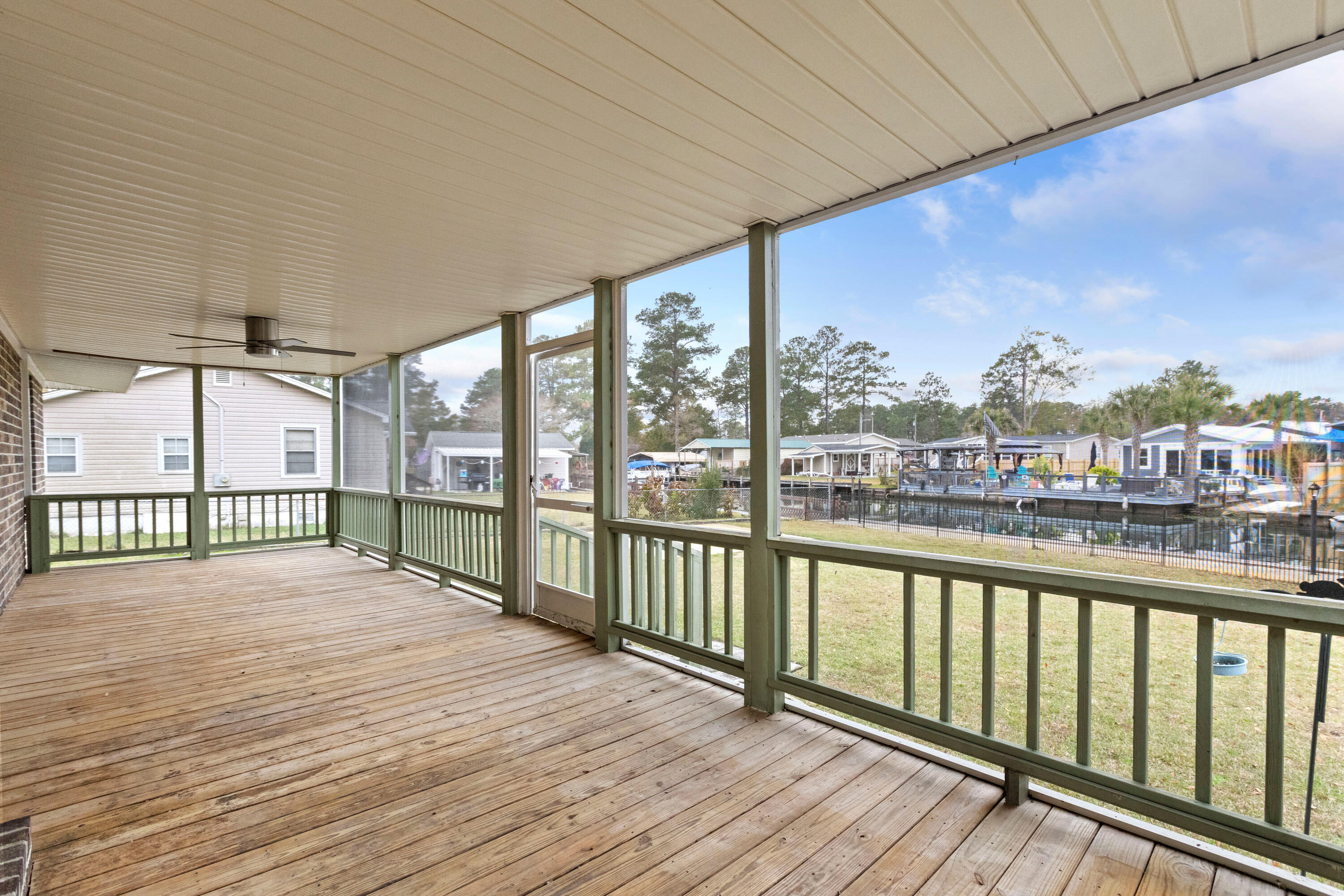 402 Chippendale Lane Bonneau, SC 29431 - Photo 42 of 62 402ChippendaleLn-CasaVerdeMediaLLC36
