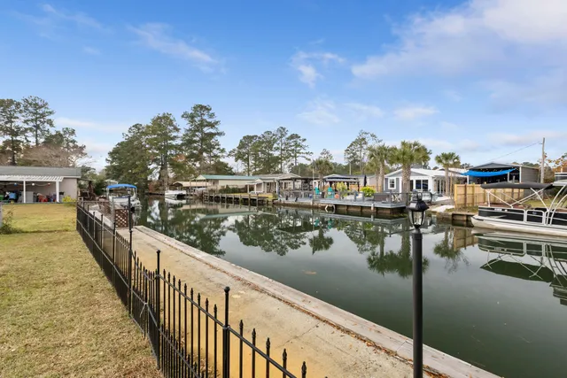 $484,900 | 402 Chippendale Lane, Bonneau, SC 29431