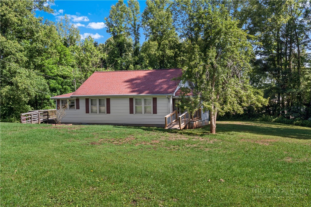 271 Little Ridge Road Moravian Falls, NC 28654 - Photo 3 of 34