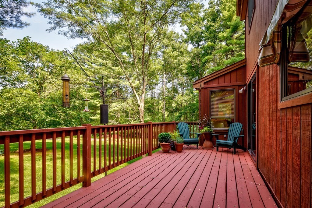 289 Dutton Road Sudbury, MA 01776 - Photo 3 of 32