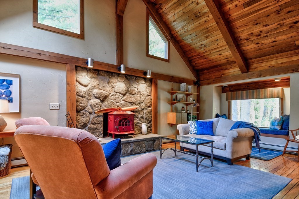289 Dutton Road Sudbury, MA 01776 - Photo 8 of 32