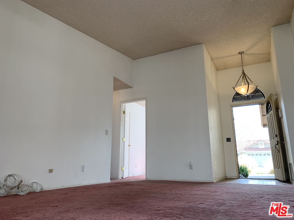 4163 Saddleback Road Palmdale, CA 93552 - Photo 10 of 19 Gallery Image 10