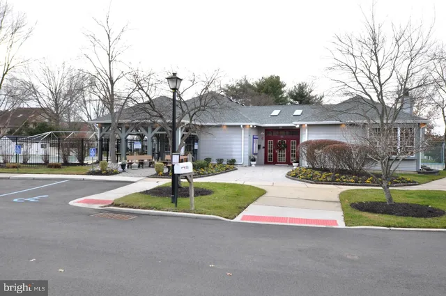 $285,000 | 4204B Adelaide Drive, Mount Laurel, NJ 08054