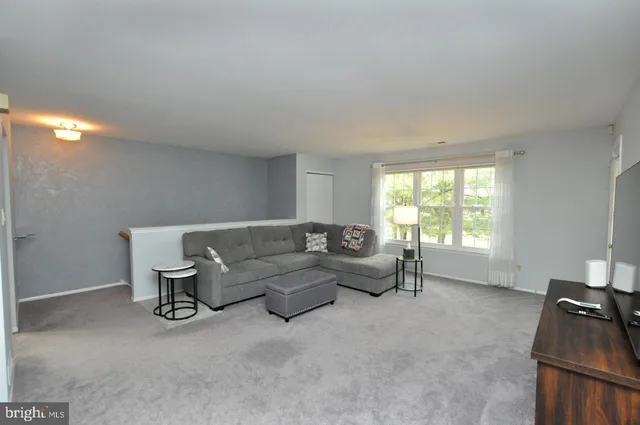 $285,000 | 4204B Adelaide Drive, Mount Laurel, NJ 08054