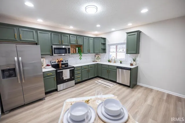 $189,900 | 330 East McKeever Street, Andrews, IN 46702