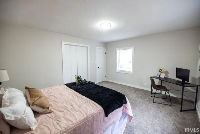 $189,900 | 330 East McKeever Street, Andrews, IN 46702