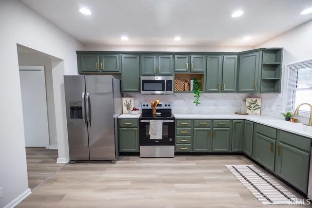 $189,900 | 330 East McKeever Street, Andrews, IN 46702