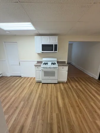 $3,595 | 14 Park Salem Ma, Unit B, Salem, MA 01970