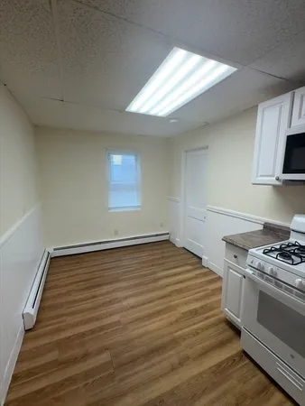 $3,595 | 14 Park Salem Ma, Unit B, Salem, MA 01970