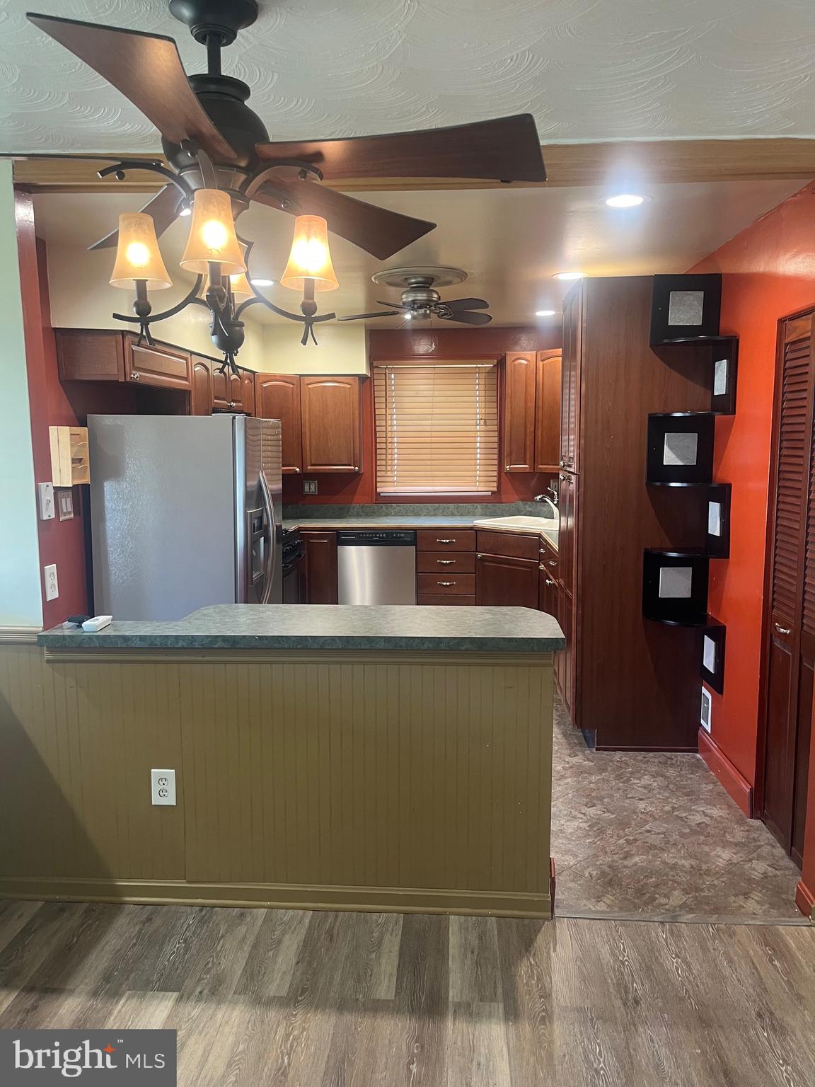 908 Homberg Avenue Baltimore, MD 21221 - Photo 24 of 31 a view of room with window