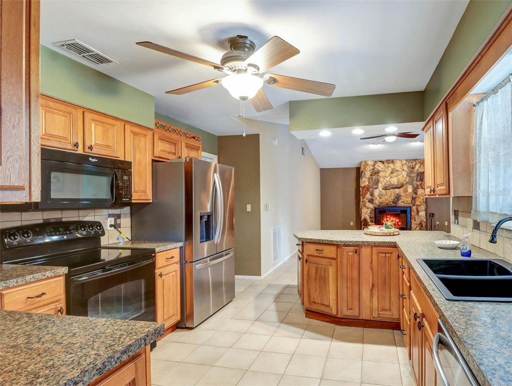 2021 Todd Road Clearwater, FL 33763 - Photo 17 of 59