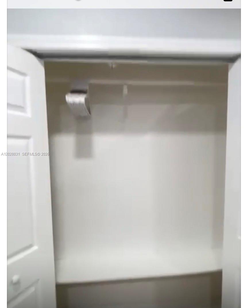 570 West 46th Place, Unit B Hialeah, FL 33012 - Photo 4 of 7
