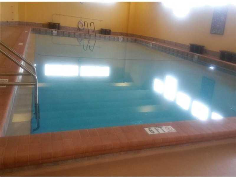 374 Mansfield I, Unit 374 Boca Raton, FL 33434 - Photo 23 of 25 Pool