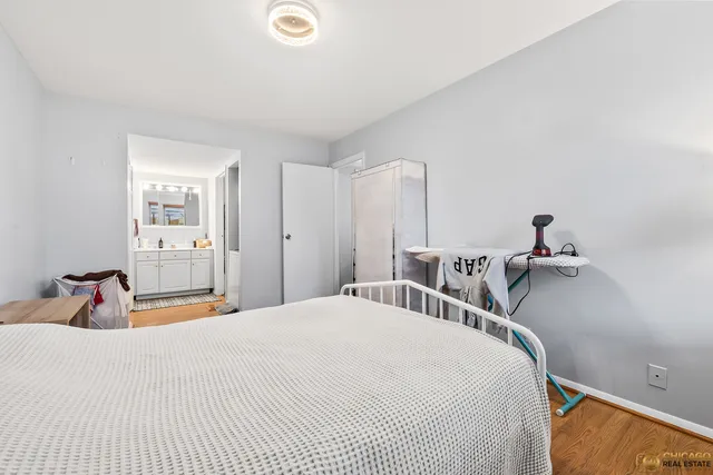 $212,500 | 1977 Kenilworth Circle, Unit D, Hoffman Estates, IL 60169