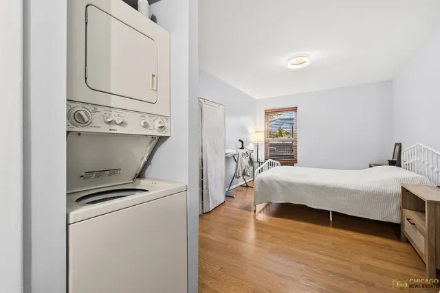 $212,500 | 1977 Kenilworth Circle, Unit D, Hoffman Estates, IL 60169