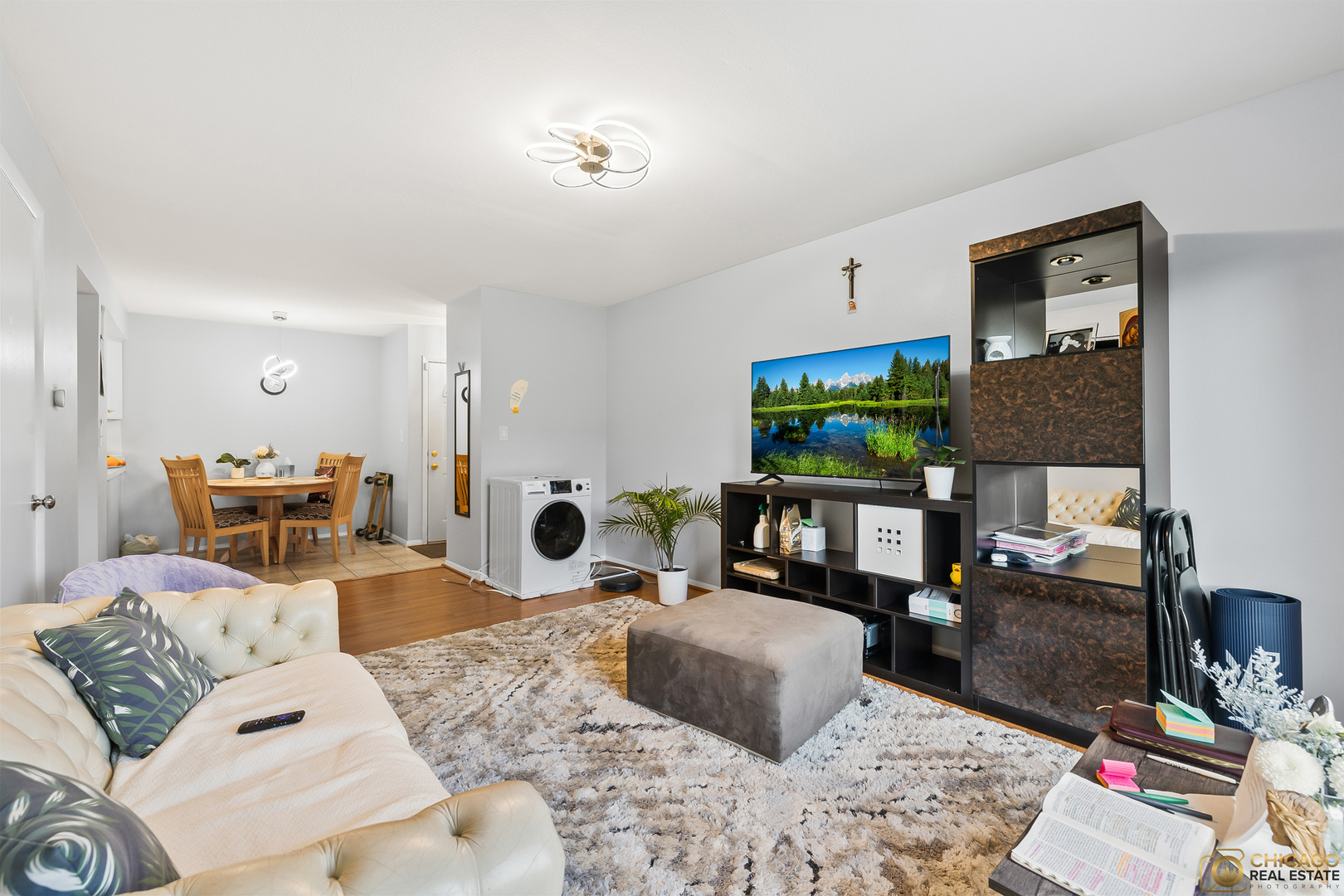 1977 Kenilworth Circle, Unit D Hoffman Estates, IL 60169 - Photo 3 of 29