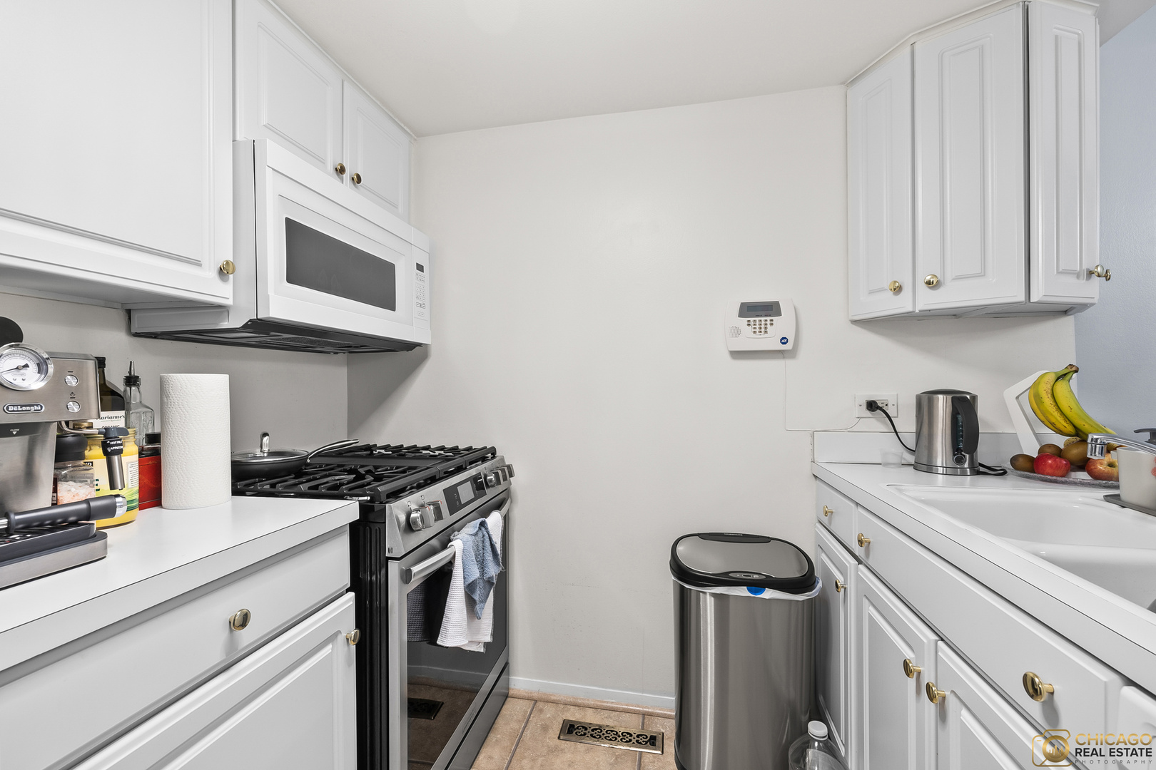 1977 Kenilworth Circle, Unit D Hoffman Estates, IL 60169 - Photo 9 of 29