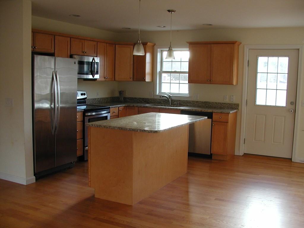 239 State Road Whately, MA 01373 - Photo 9 of 16 Gallery Image 9