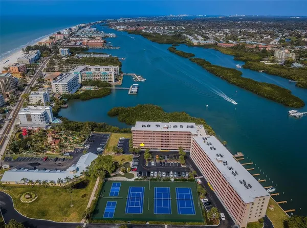 $476,000 | 19451 Gulf Boulevard, Unit 301, Indian Shores, FL 33785