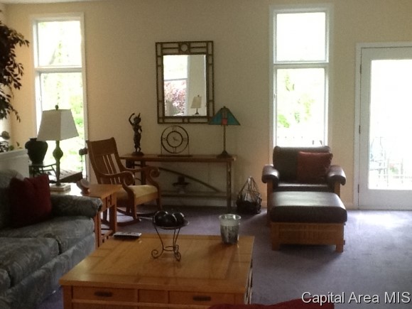 2525 Old River Road Springfield, IL 62707 - Photo 3 of 22