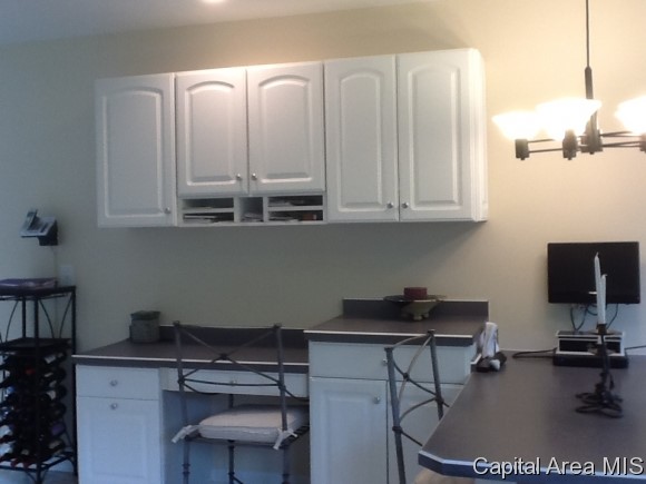 2525 Old River Road Springfield, IL 62707 - Photo 6 of 22