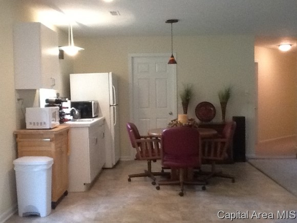 2525 Old River Road Springfield, IL 62707 - Photo 9 of 22