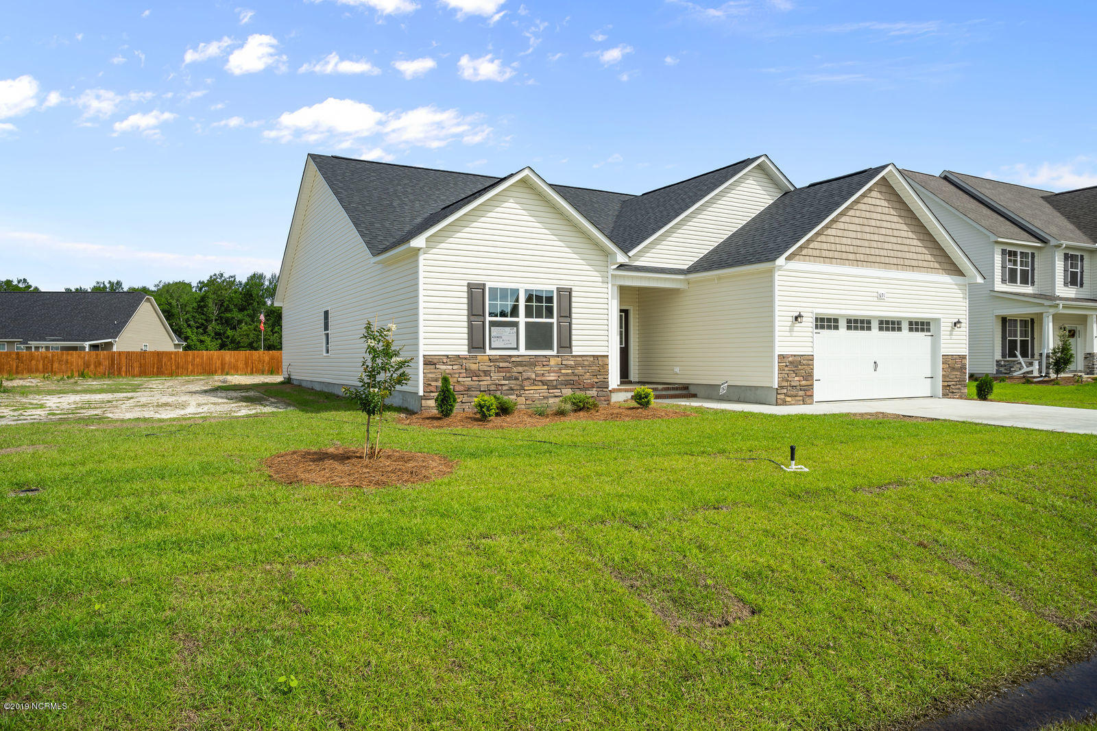 302 Windward Landing Holly Ridge, NC 28445 - Photo 2 of 25 SIMILAR PHOTO