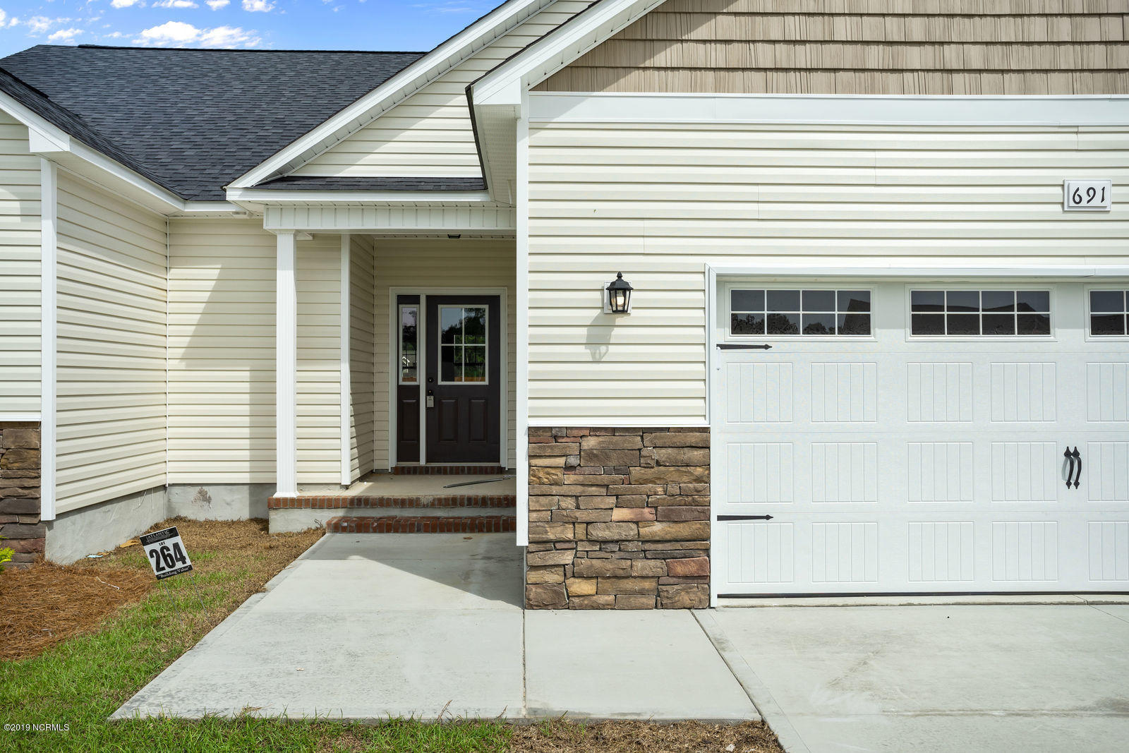 302 Windward Landing Holly Ridge, NC 28445 - Photo 4 of 25 SIMILAR PHOTO
