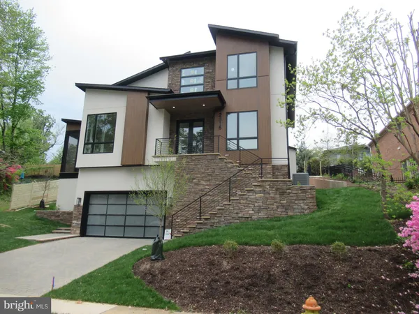 $2,950,000 | 2816 North Jefferson Street, Arlington, VA 22207