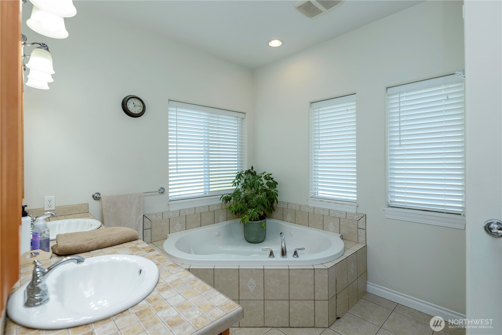 9486 Stonecrest Road Northeast Moses Lake, WA 98837 - Photo 19 of 38 Gallery Image 19