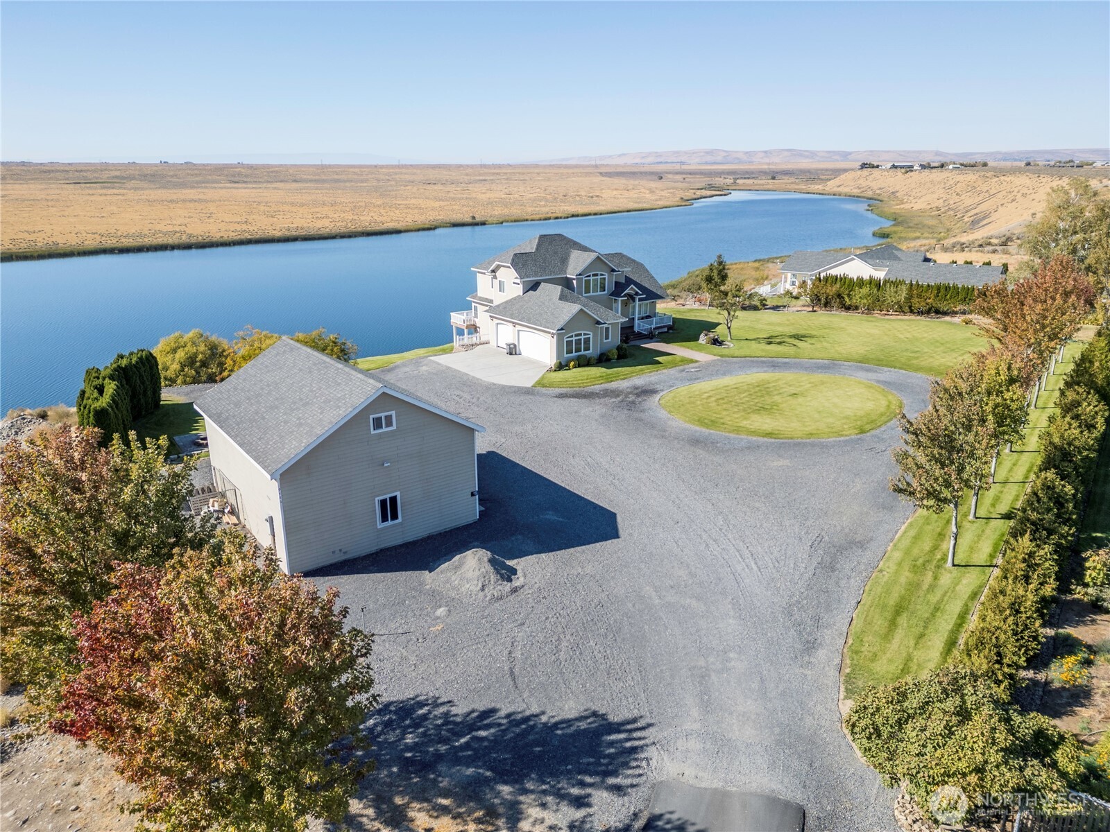 9486 Stonecrest Road Northeast Moses Lake, WA 98837 - Photo 8 of 38 Gallery Image 8