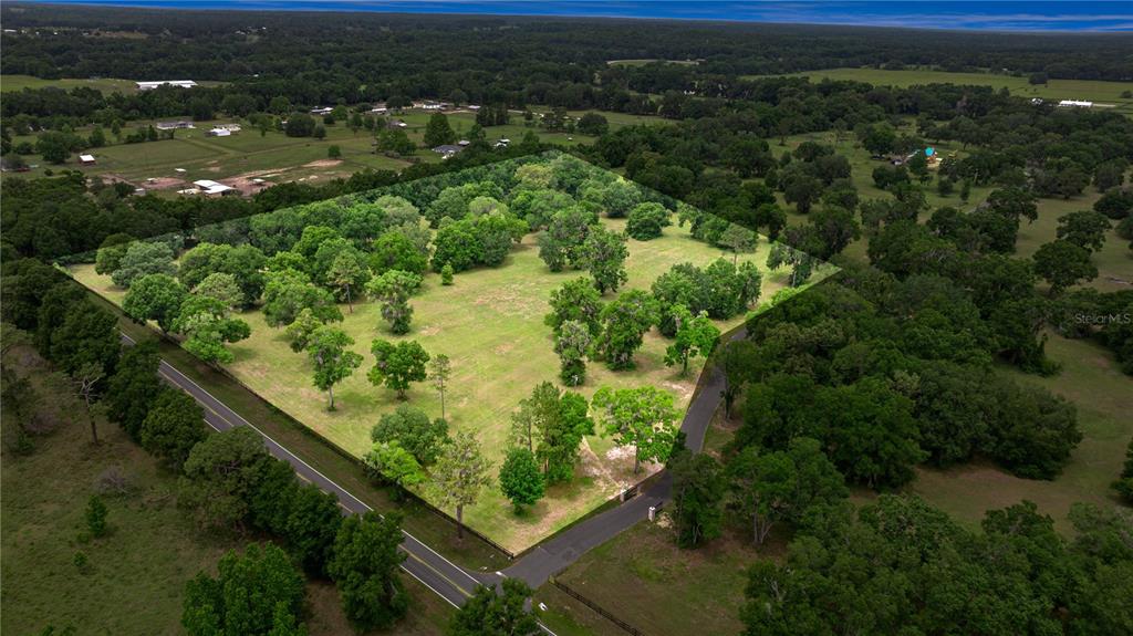 329 West Reddick Reddick, FL 32686 - Photo 1 of 1 a view of a garden from a balcony